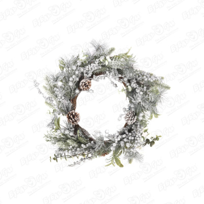 Декор новогодний хвойный венок серебряный с шишками и ягодами заснеженный 50см