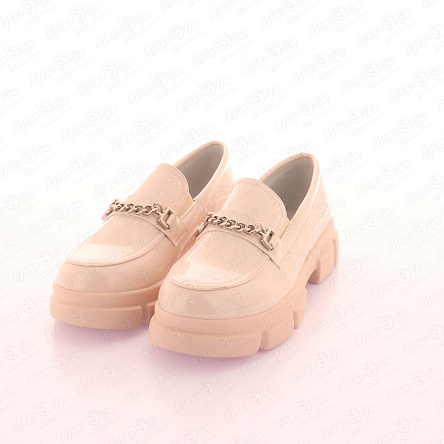 Туфли BARBARIS лоферы лаковые с декором цепочка бежевые   - фото 360